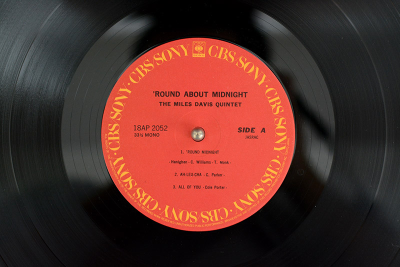 ROUND ABOUT MIDNIGHT 18AP 2052 MONO